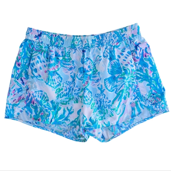 ⭐ Lilly Pulitzer SeaShell Ocean Theme Print Water Pull On Shorts - Picture 2 of 11